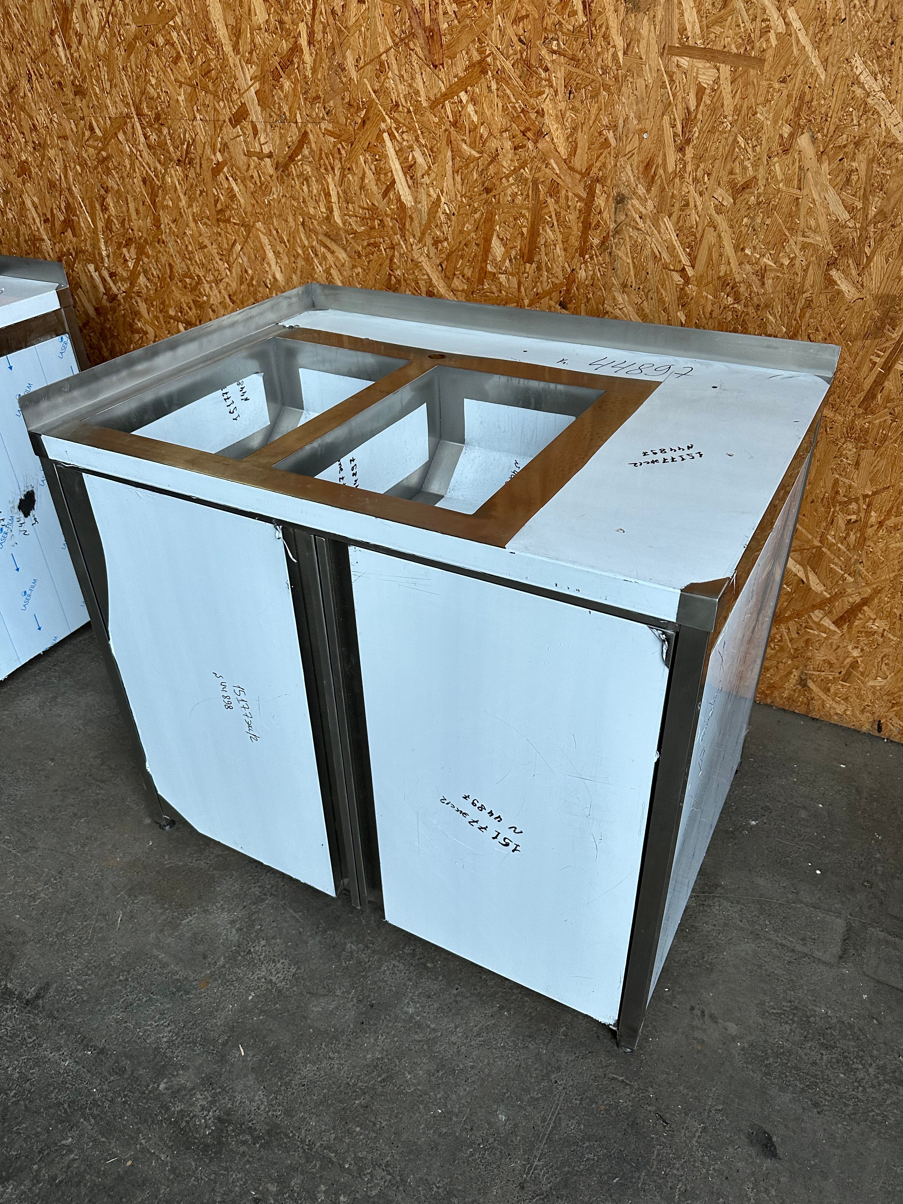 Doppelte Handwaschstation für Food Truck