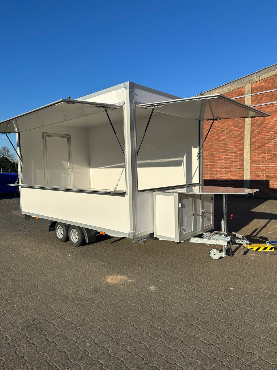 4m Imbisswagen / Imbissanhänger / Verkaufsanhänger / Foodtruck